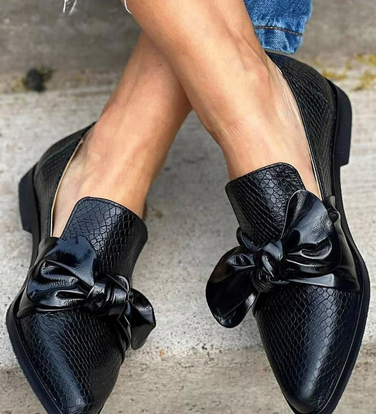 Chelsea | Bow Detail Pointed Flats