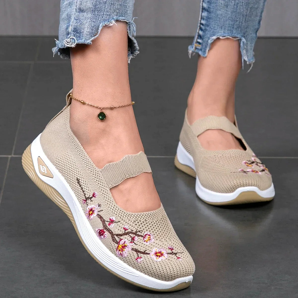 Fajon | Comfortable Floral Embroidered Trainers