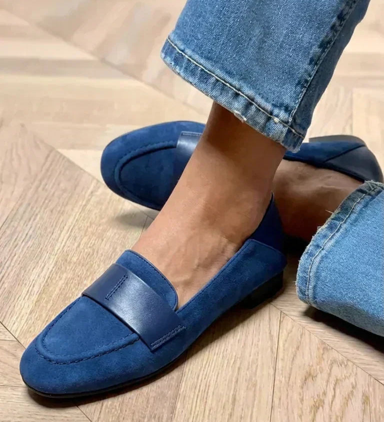 Elra | Mesh Panel Flats