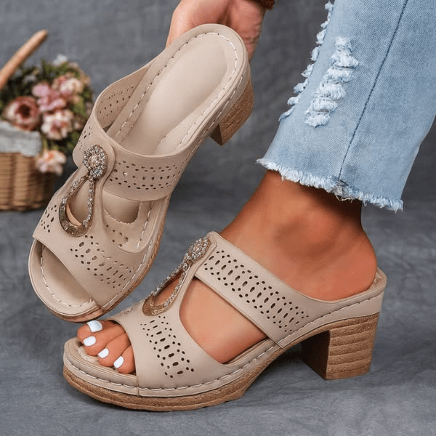 CLAIRE | CHIC ORTHOPAEDIC SANDALS