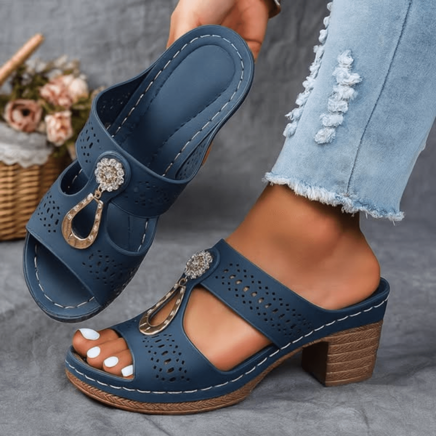 CLAIRE | CHIC ORTHOPAEDIC SANDALS